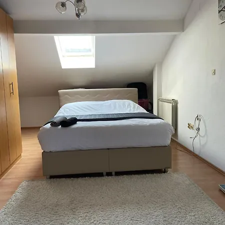 Sarah Holiday home *